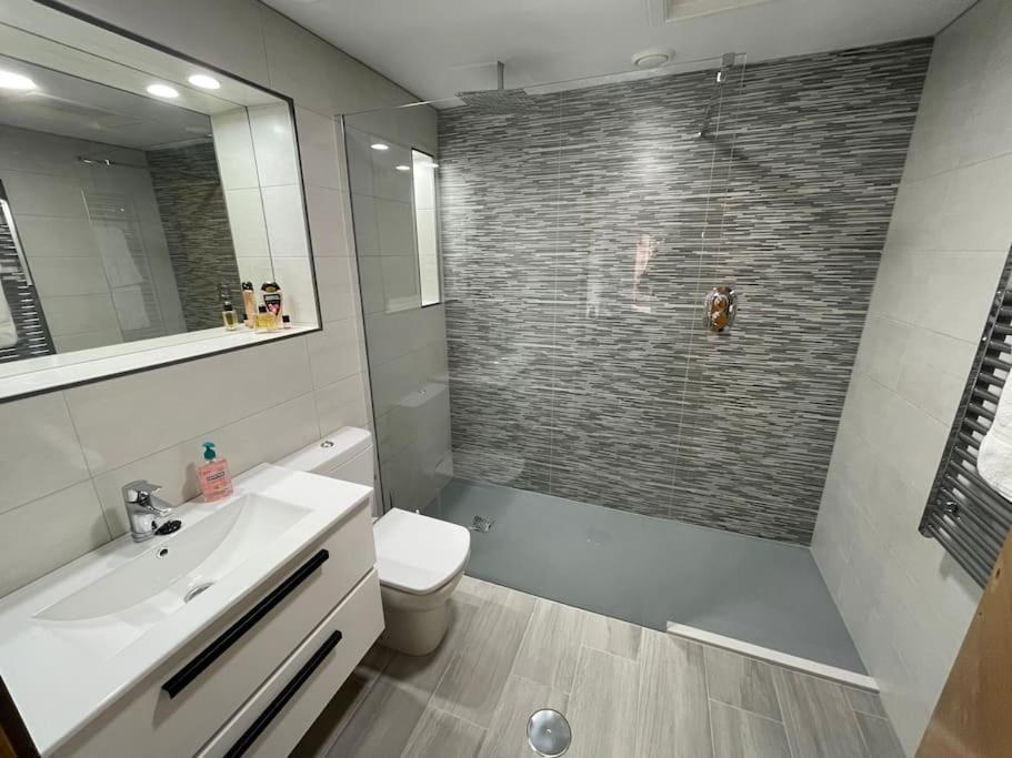 Mar Menor Golf Resort, Luxury Sleeps 6, Lake Views Мурсія Екстер'єр фото