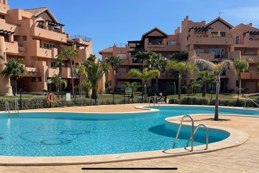 Mar Menor Golf Resort, Luxury Sleeps 6, Lake Views Мурсія Екстер'єр фото
